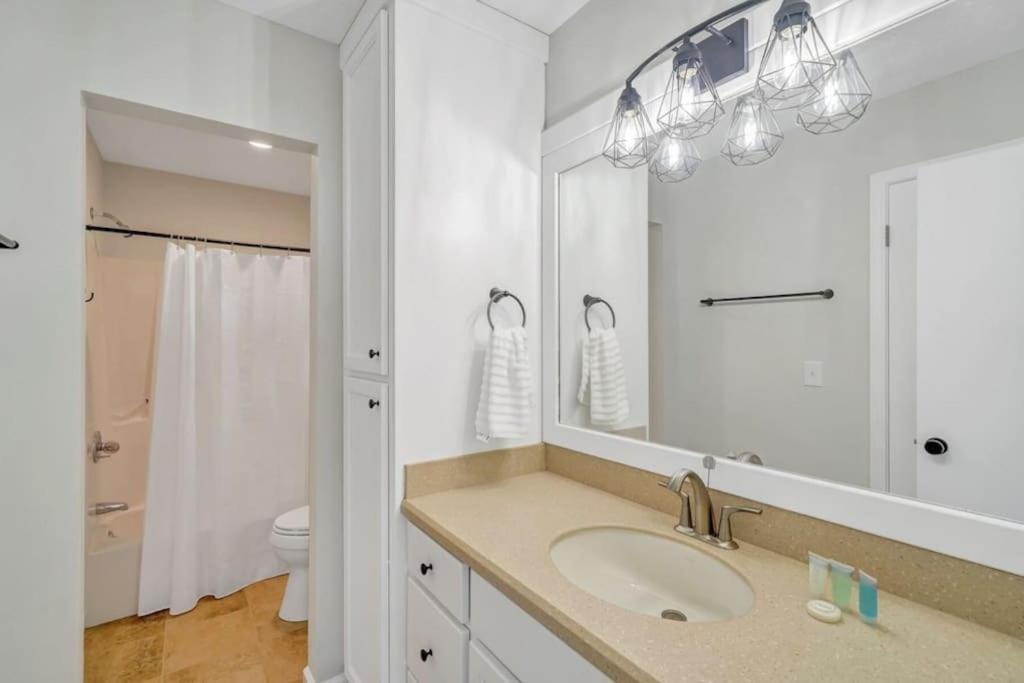 Easy Walk To Laguna Beach/ Perfect For Families Holiday home *